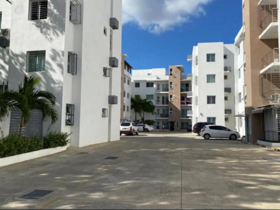 1er piso, 3 Habitaciones con piscina wifi, netflix Santiago De Los Caballeros Exterior foto